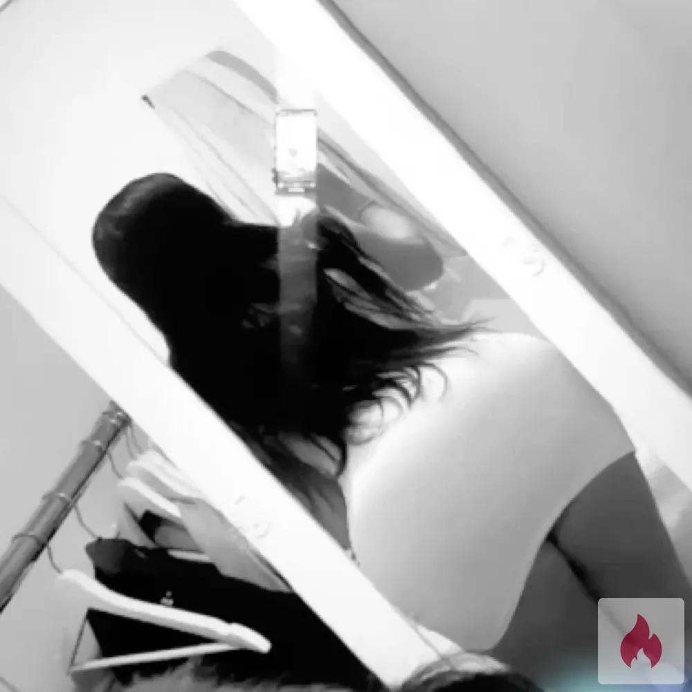Heiße Stunden mit einer sinnlichen Curvy Lady  - Nordrhein-Westfalen / Mönchengladbach - Kontaktanzeige