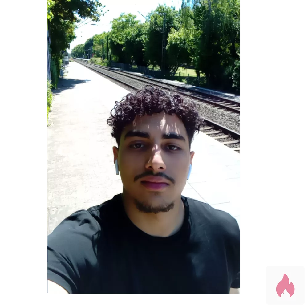 Frankfurt Babyssss - Hessen / Frankfurt am Main - Kontaktanzeige