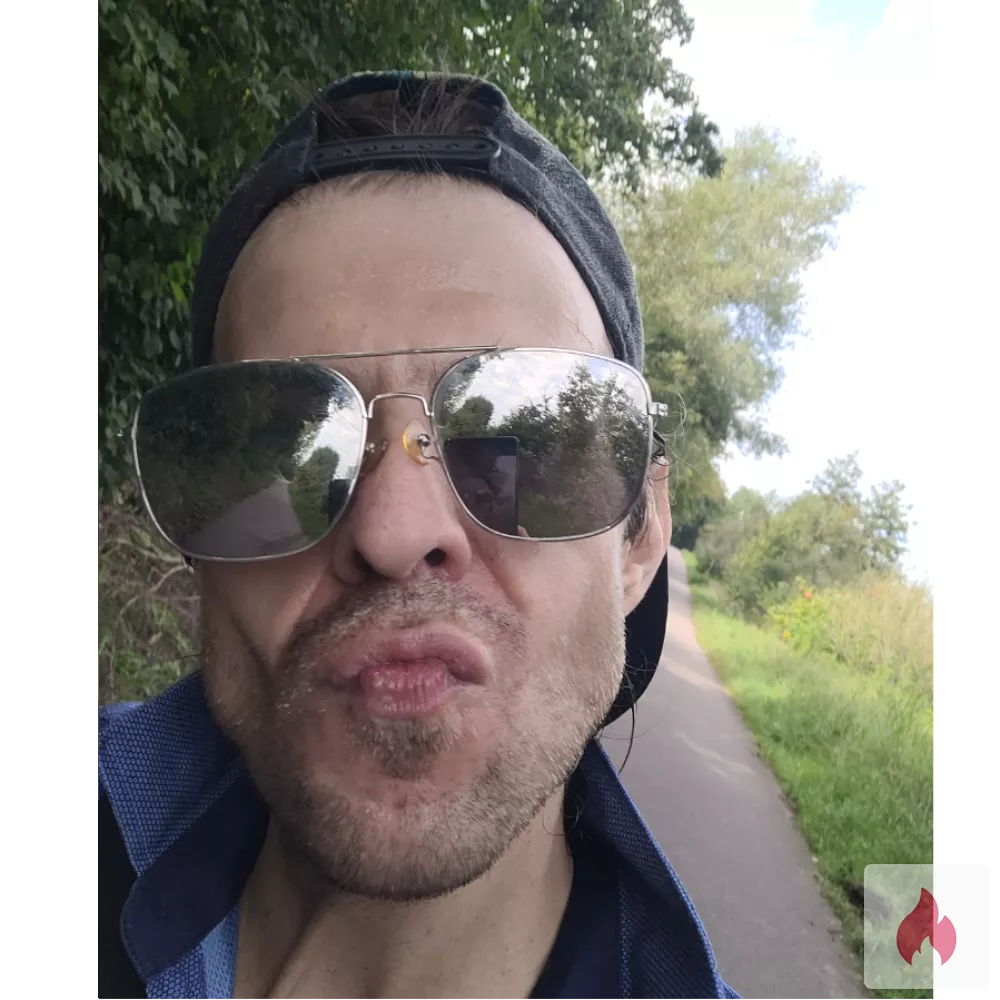 Outdoor blowjob - Saarland / Landkreis Saarlouis - Kontaktanzeige