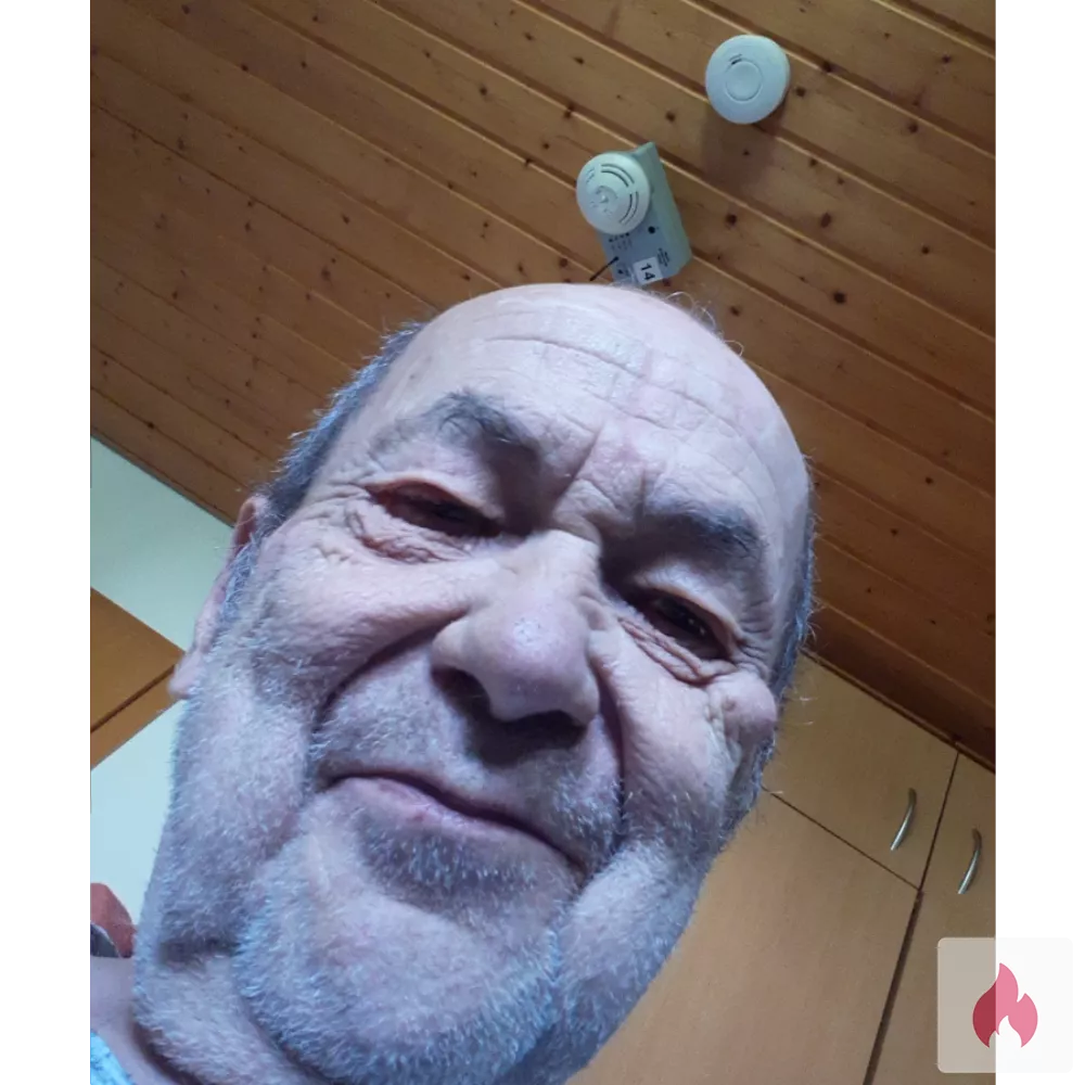 Devote granny gesucht mit megatitten - Baden-Württemberg / Landkreis Calw - Kontaktanzeige
