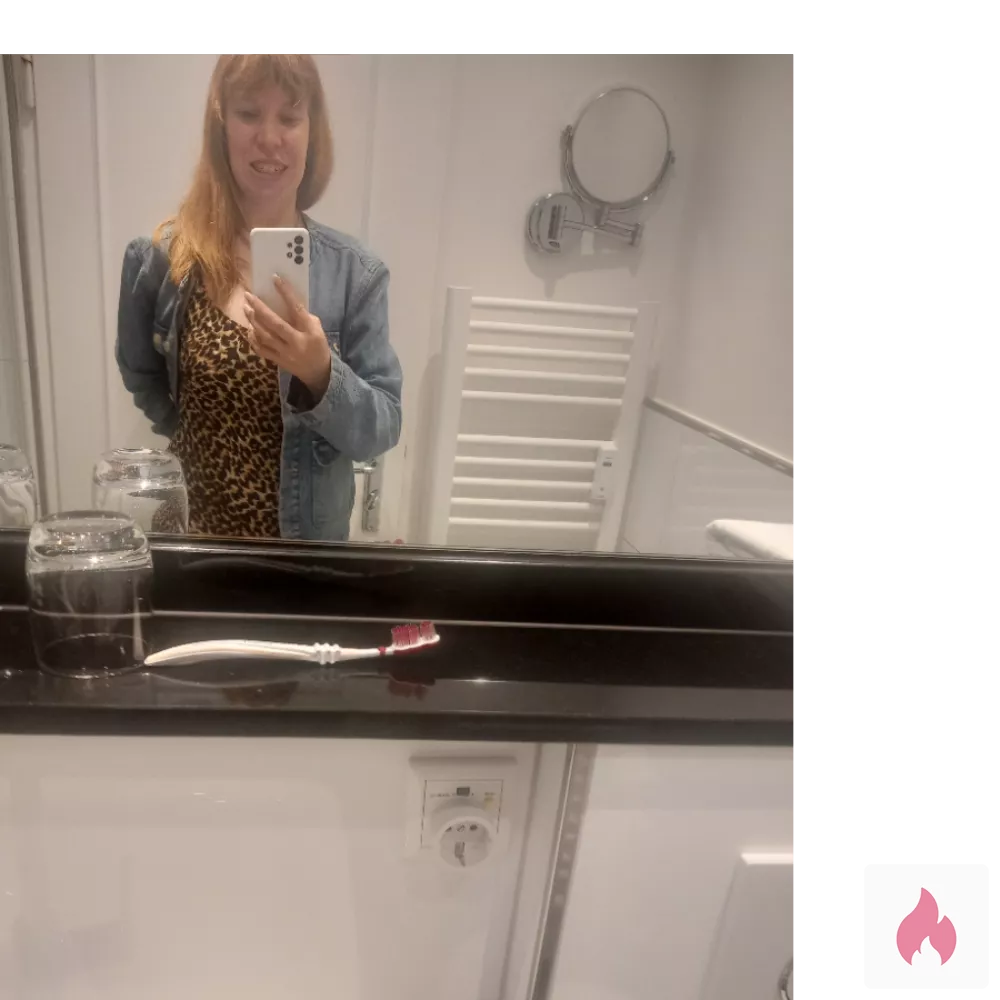 Biete Escort-Service jn - Hamburg / Altona - Kontaktanzeige