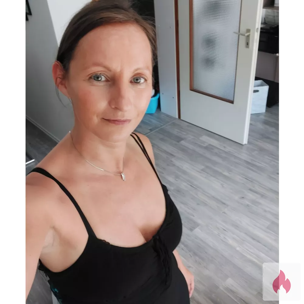 Ich bin eine sehr schöne, normale Frau  - Baden-Württemberg / Stuttgart - Kontaktanzeige