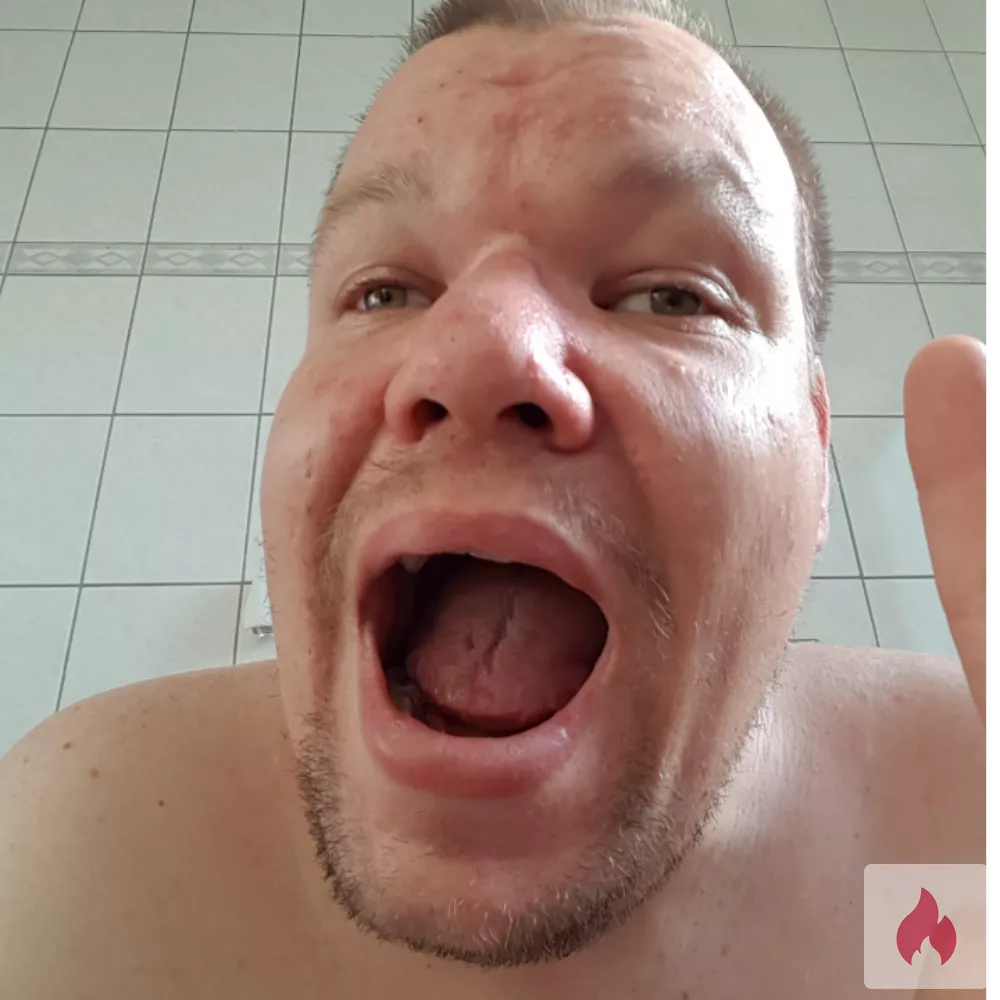 Geiler Blowjob und dann Lust auf mehr - Baden-Württemberg / Neckar-Odenwald-Kreis - Kontaktanzeige