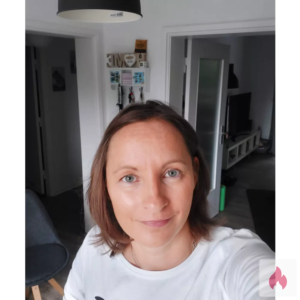 Ich möchte eine schöne Zeit verbringen.  - Nordrhein-Westfalen / Düsseldorf - Kontaktanzeige