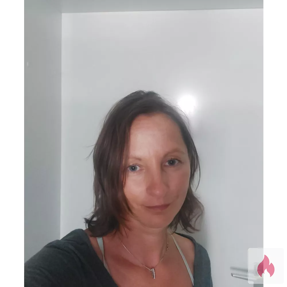 Ich möchte eine schöne Zeit verbringen.  - Nordrhein-Westfalen / Düsseldorf - Kontaktanzeige