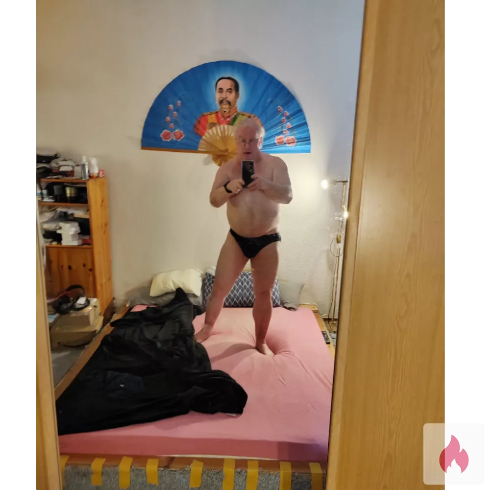 Suche Sie bis 25 Jahre für eine schöne geile Zeit jetzt - Berlin / Reinickendorf - Kontaktanzeige