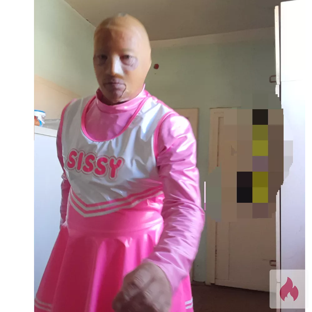 Würde gern Dein eigenes devotes Lackpüppchen werden. - Sachsen / Görlitz - Kontaktanzeige