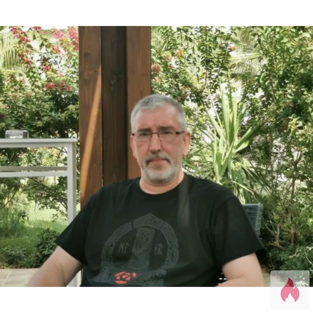 Er, 58, sucht devote 3 Loch Hucow - Nordrhein-Westfalen / Rhein-Kreis Neuss - Kontaktanzeige