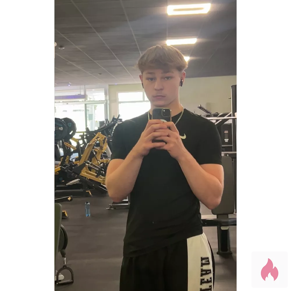 Suche geile Sextreffen  - Brandenburg / Elbe-Elster - Kontaktanzeige