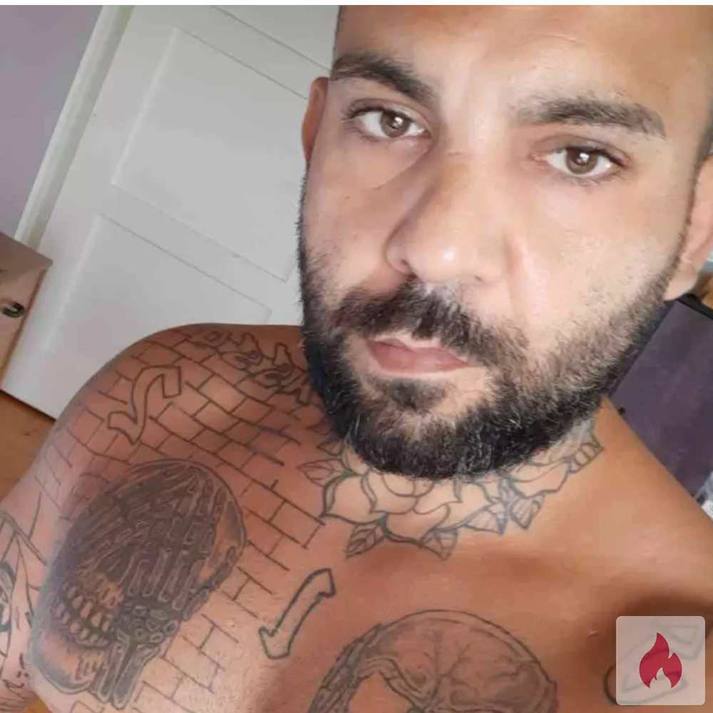 Ich verwöhne gerne Frauen habe langen sex - Nordrhein-Westfalen / Bochum - Kontaktanzeige