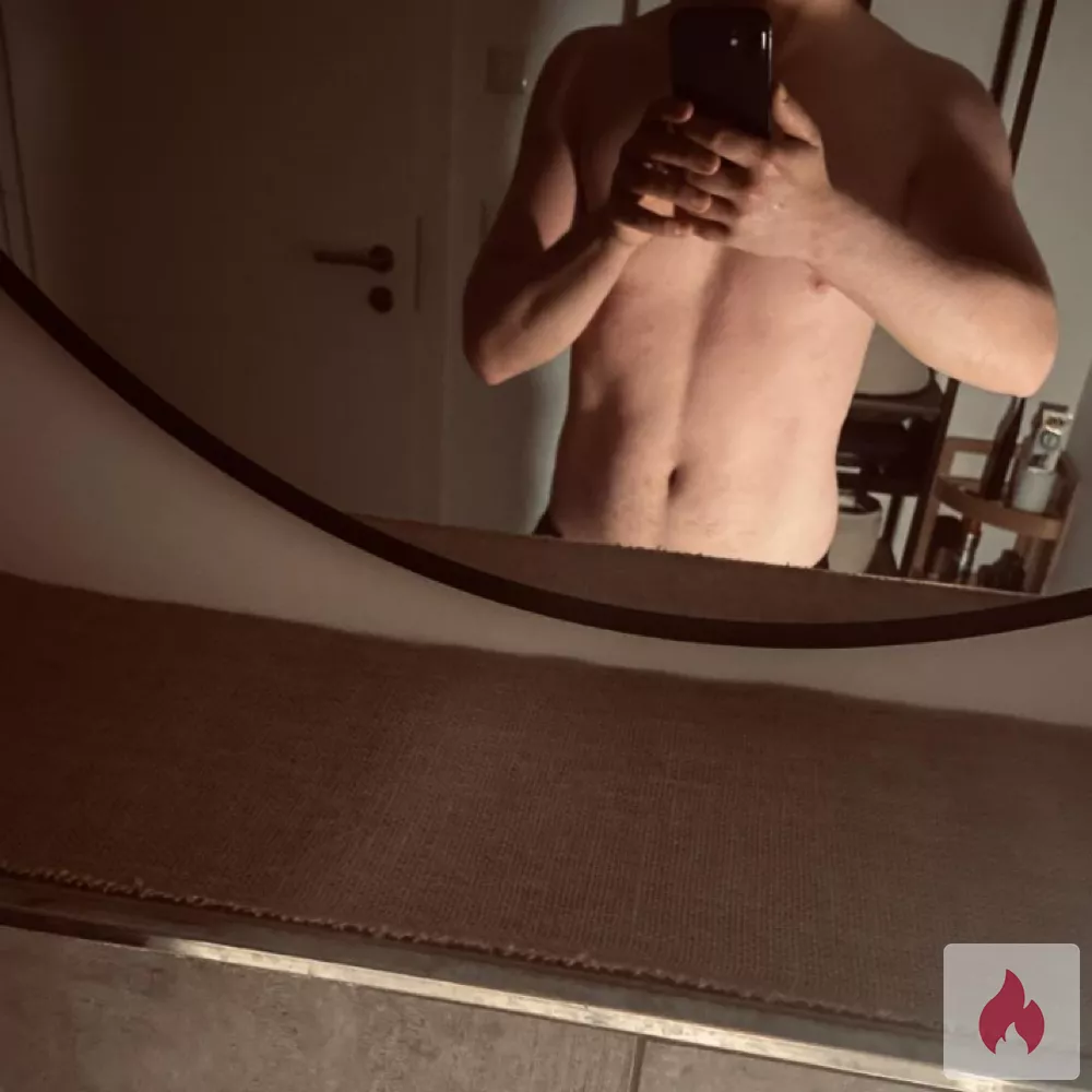 Suche Frau für unkomplizierte Treffen - Hamburg / Wandsbek - Kontaktanzeige