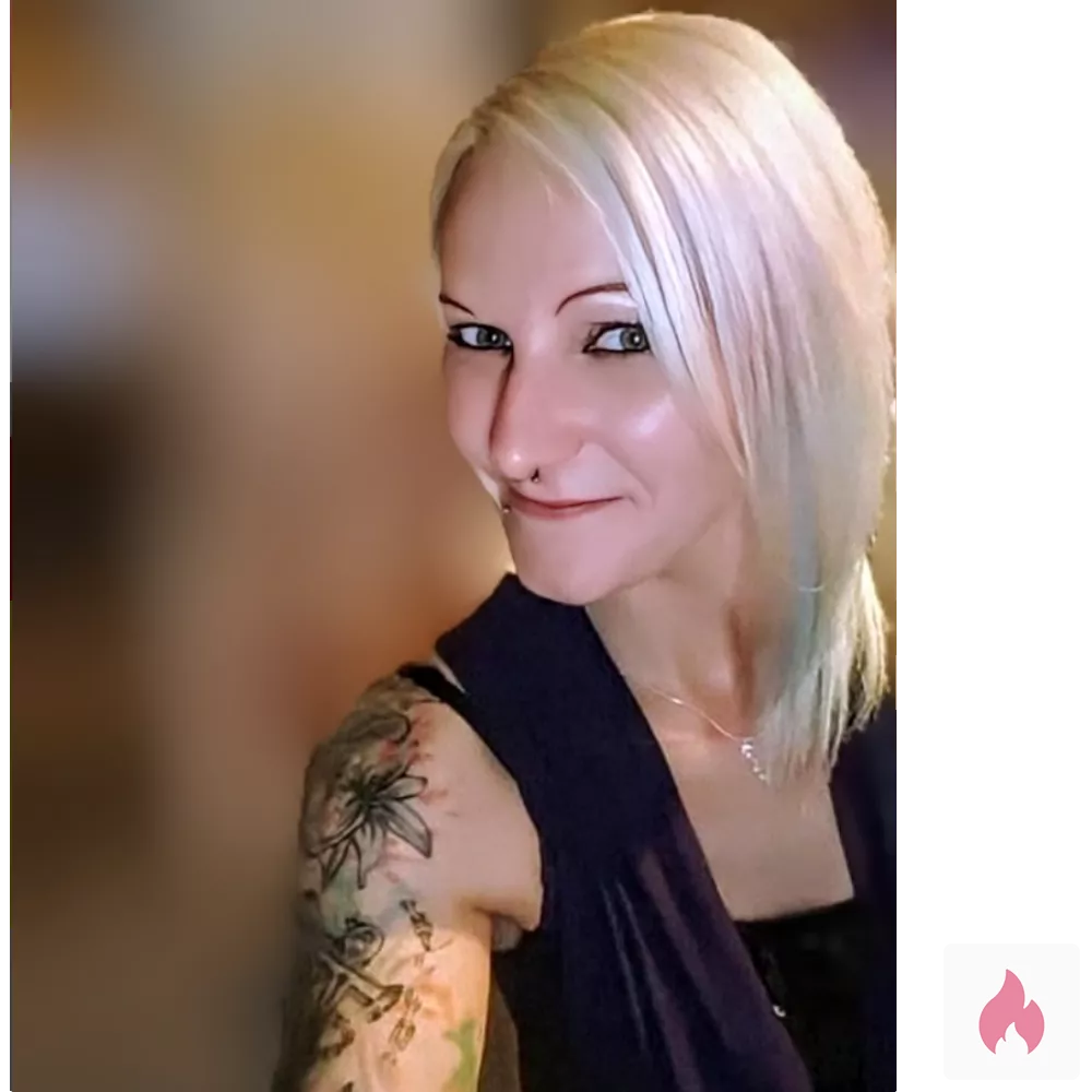 devote Spermasklavin werden - Schleswig-Holstein / Schleswig-Flensburg - Kontaktanzeige