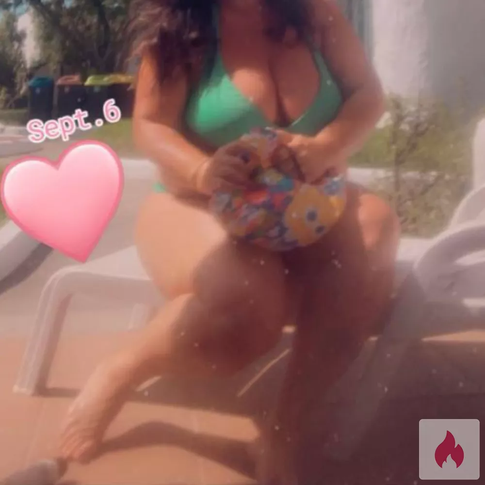 Ich verzaubere dich mit meinen Kurven und Rundungen  - Bayern / München - Kontaktanzeige