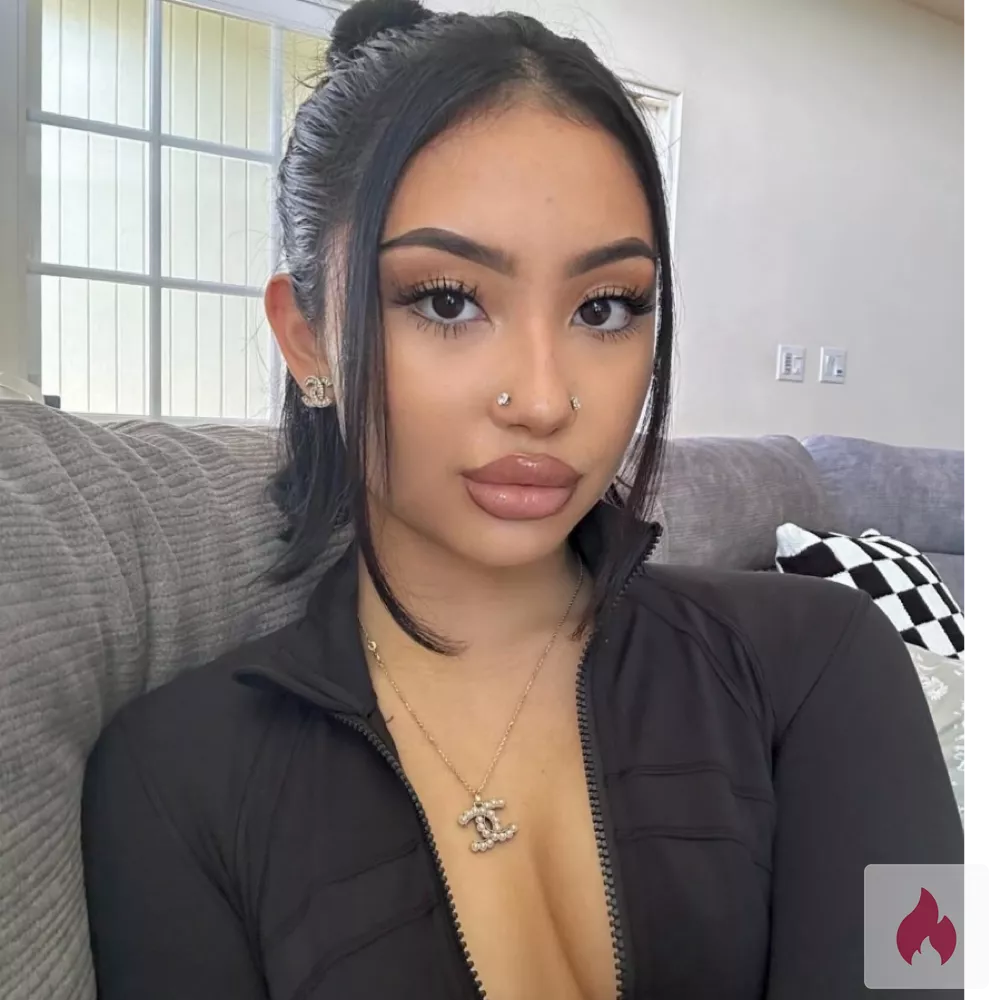 Verfügbar für erotische Treffen, erotische Massagen  - Berlin / Mitte - Kontaktanzeige