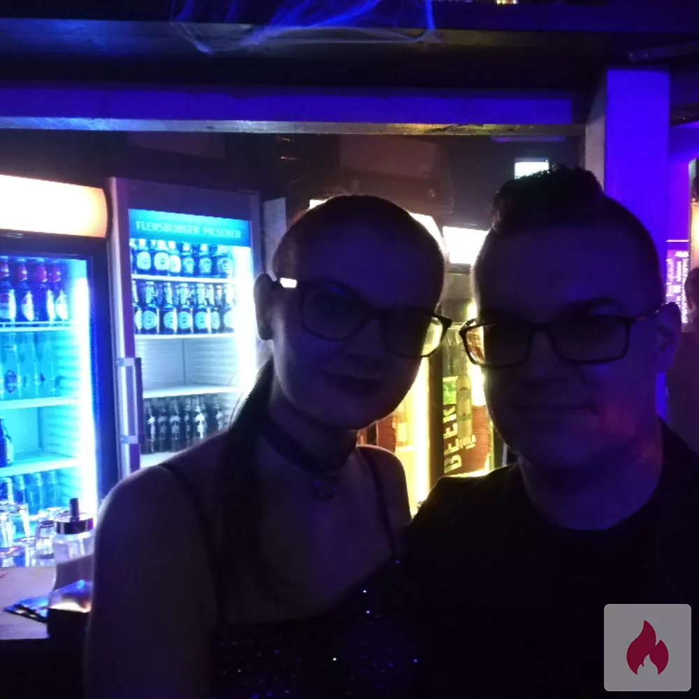 Versautes Paar sucht Paar für PT - Nordrhein-Westfalen / Rhein-Sieg-Kreis - Kontaktanzeige