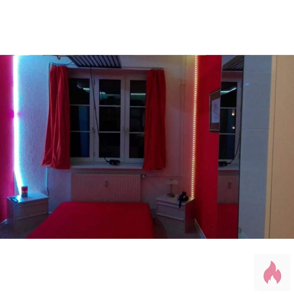 suche körper -weiblich-biete zimmer,kostenlos,wg - Hamburg / Eimsbüttel - Kontaktanzeige