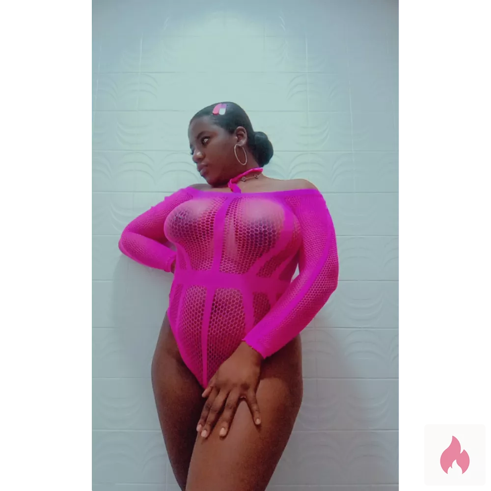 Tirana - kolumbianische BBW - Berlin / Mitte - Kontaktanzeige