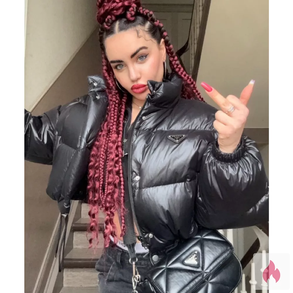 Ich bin eine ehrwürdige und strenge Herrin - Berlin / Mitte - Kontaktanzeige