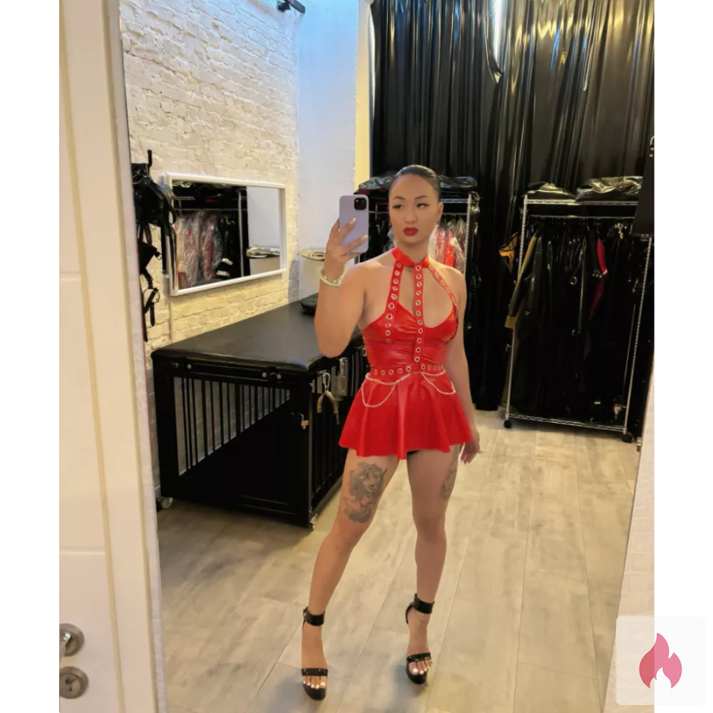 Lass mich dich in meine Welt der Dominanz entführen - Bremen / Bremen-Ost - Kontaktanzeige