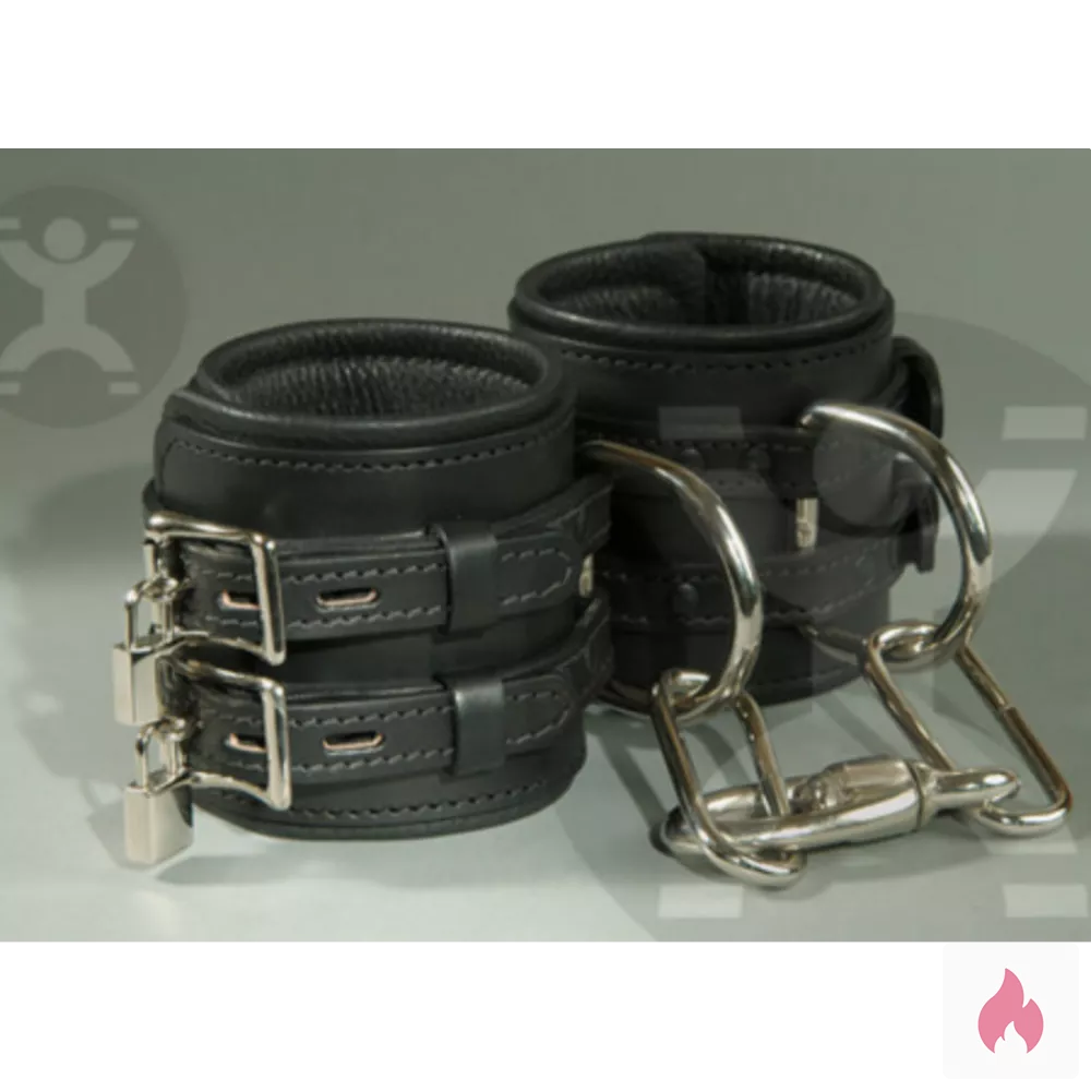 Du, Frau, (18+) willst dienen, hast aber keinen Herrn? - Nordrhein-Westfalen / Bochum - Kontaktanzeige