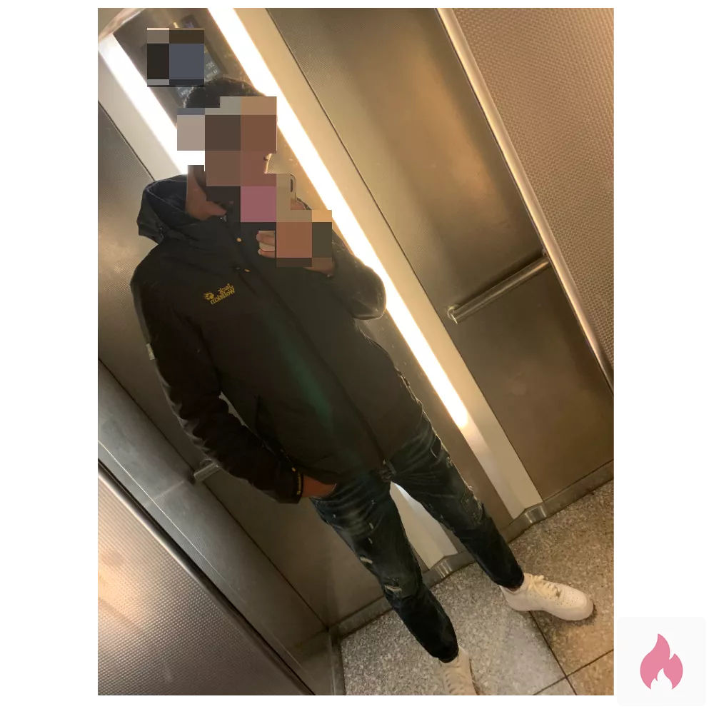 Callboy Köln 21 Jahre jung  - Nordrhein-Westfalen / Köln - Kontaktanzeige