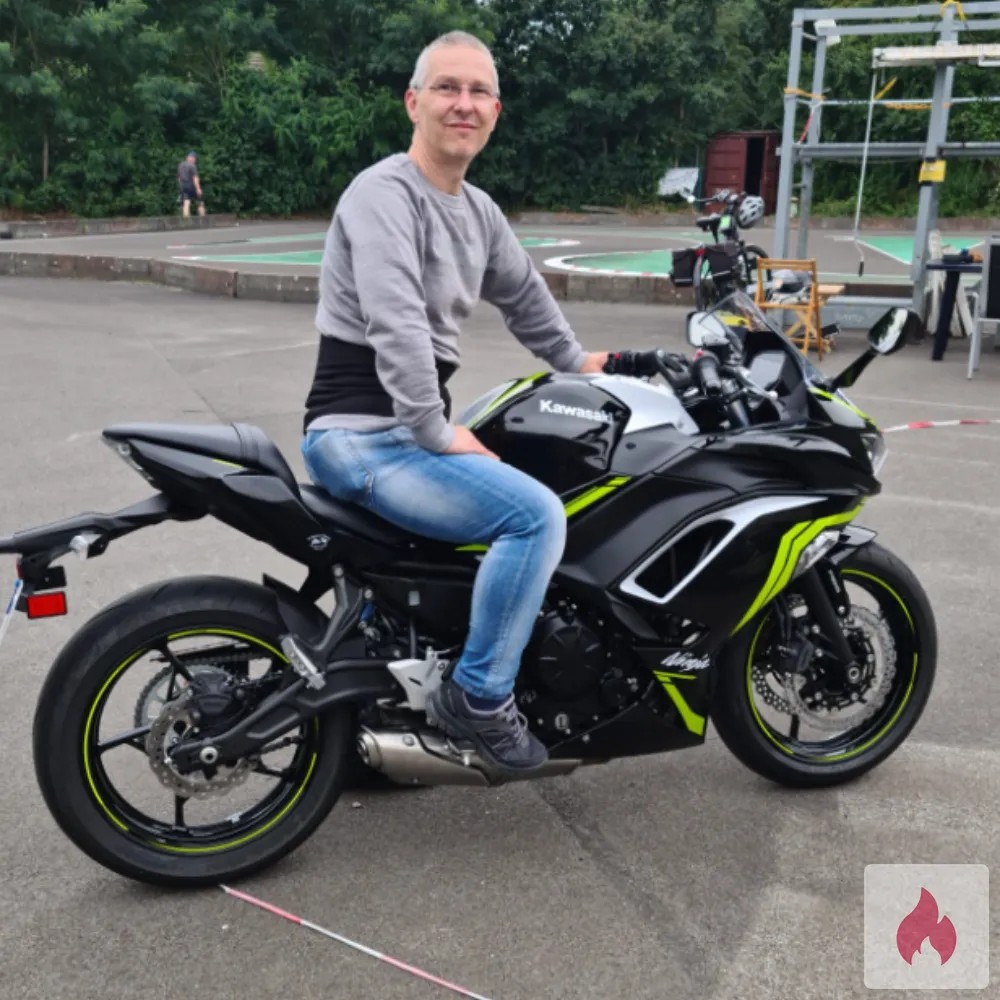 Solo Mann sucht Frau oder Paar  ;-) - Nordrhein-Westfalen / Bielefeld - Kontaktanzeige