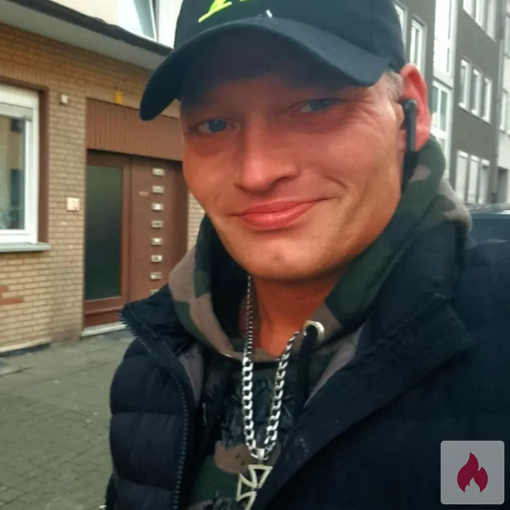 Suche die richtige Spielgefährtin für regelmäßigen Sex  - Nordrhein-Westfalen / Duisburg - Kontaktanzeige