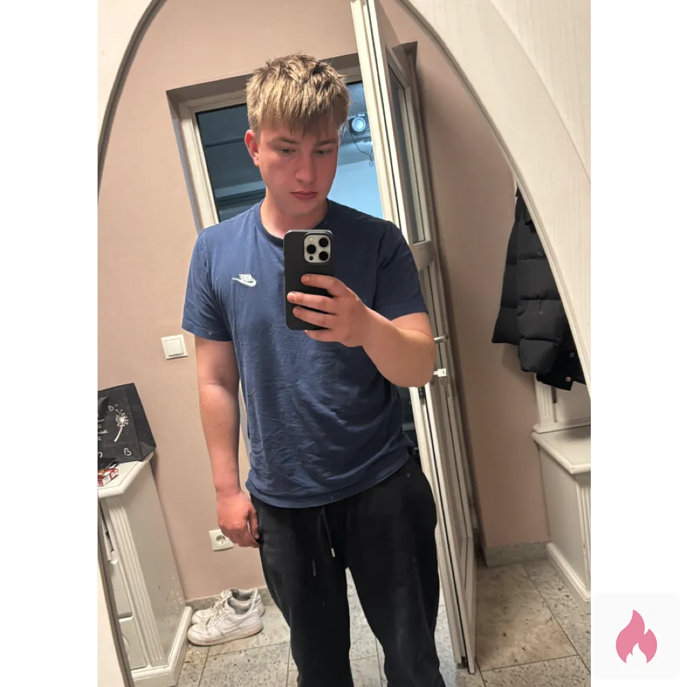 Hallo1234-::;;&@&e - Bayern / Landkreis Bamberg - Kontaktanzeige