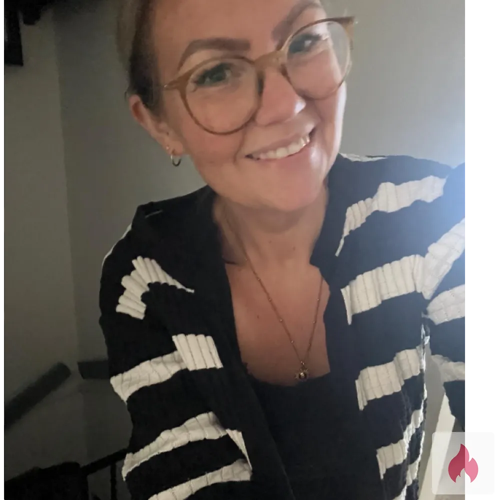 Onlinebeziehung mit Milf - Hamburg / Harburg - Kontaktanzeige