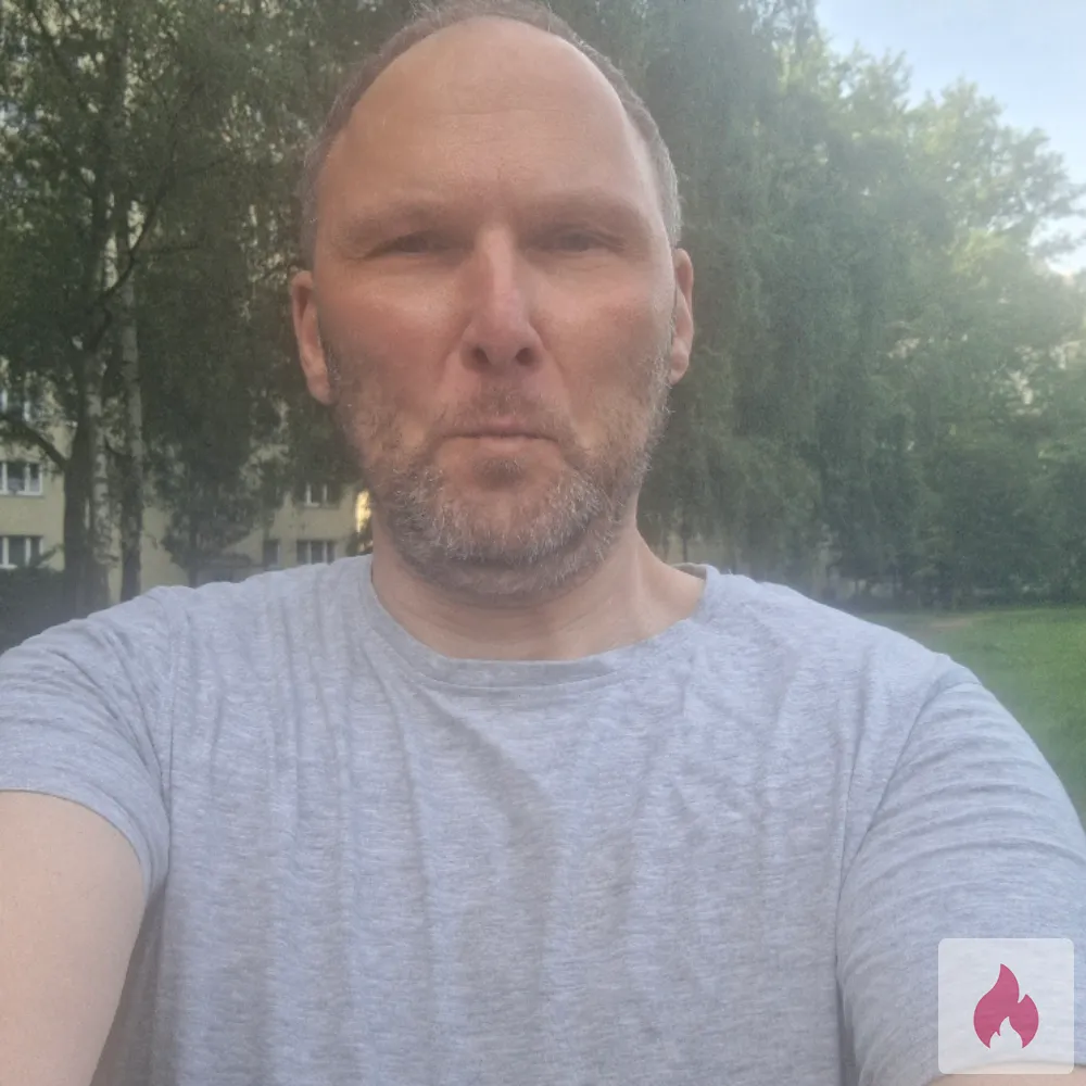 M sucht younge W 18+/für intime, knisterne Sextreffen  - Berlin / Marzahn-Hellersdorf - Kontaktanzeige