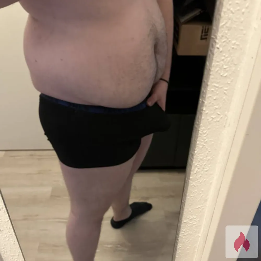 Suche regelmäßige Blowjob-Dates gegen TG - Hamburg / Hamburg-Mitte - Kontaktanzeige