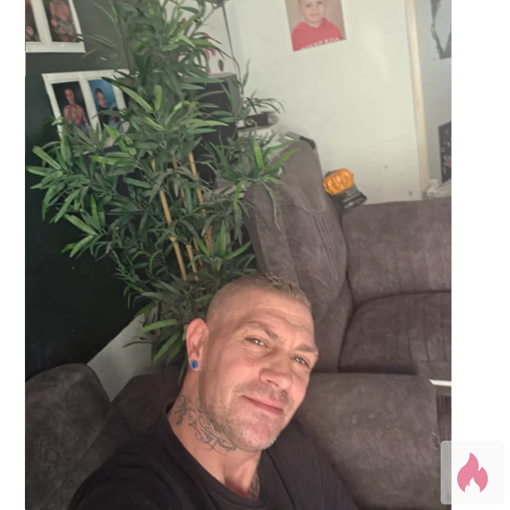 Er sucht sie ab 18+ - Berlin / Spandau - Kontaktanzeige