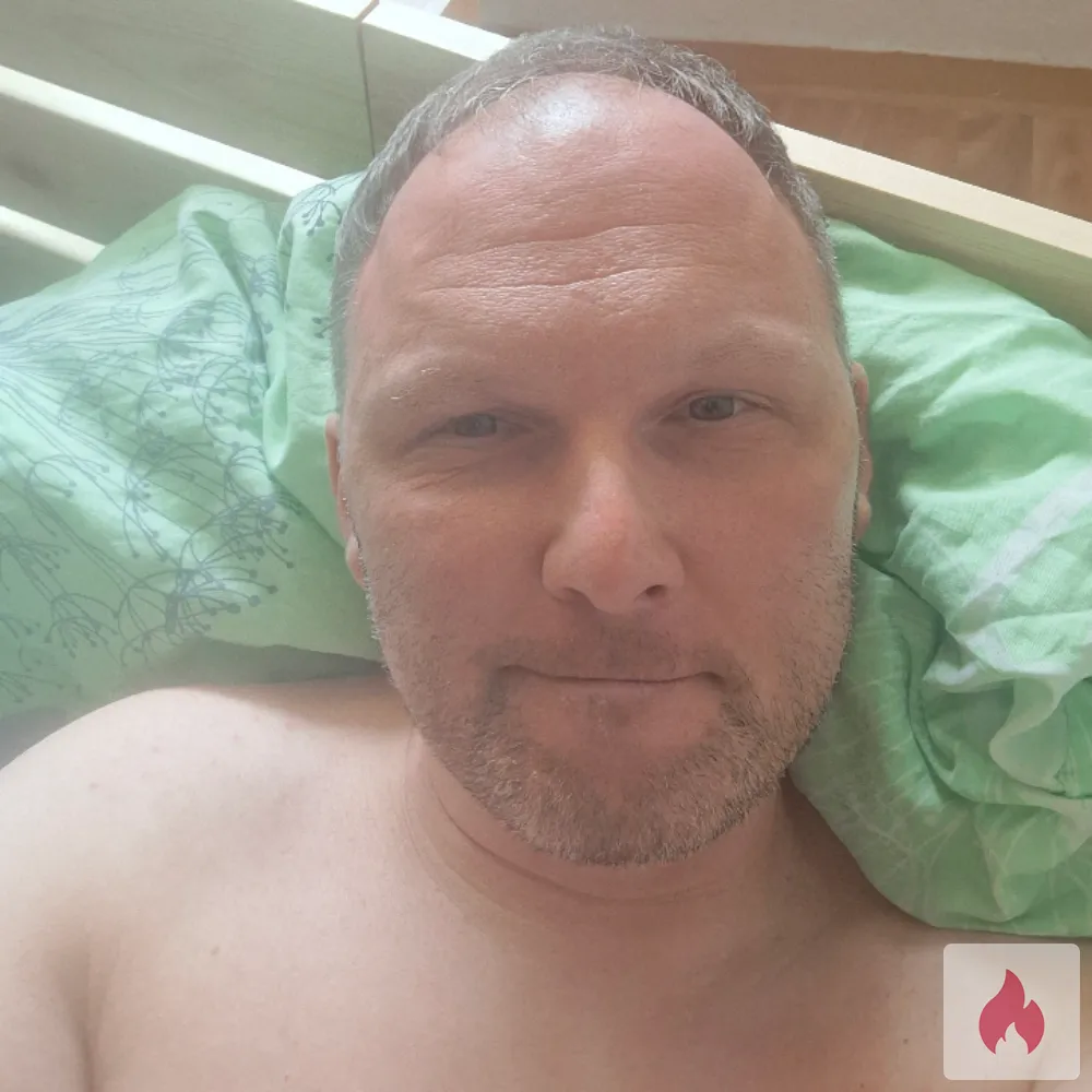 W18 gesucht mit knisterne Sehnsüchte und Spielen/F+ - Berlin / Marzahn-Hellersdorf - Kontaktanzeige