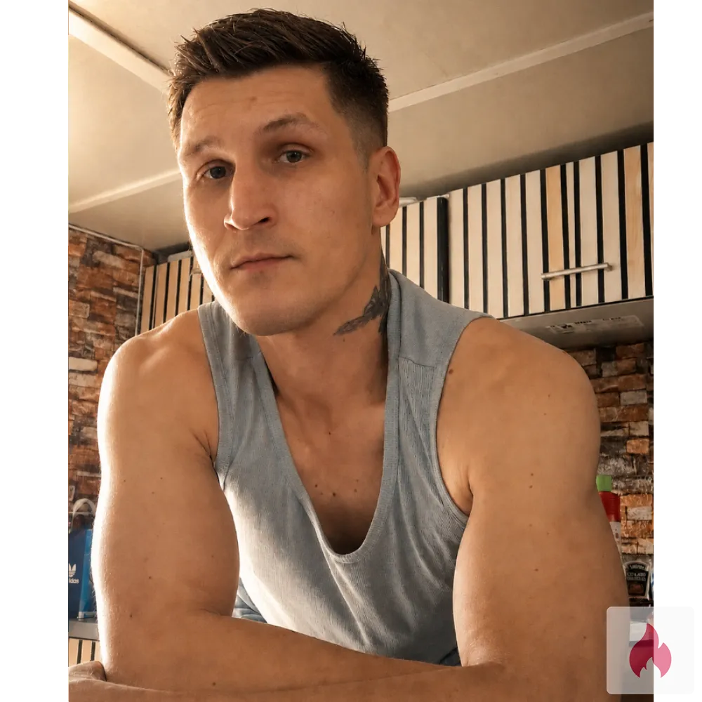 Ich mach es dir mit bravur:) Geiler Muskelboy für dich. - Brandenburg / Ostprignitz-Ruppin - Kontaktanzeige