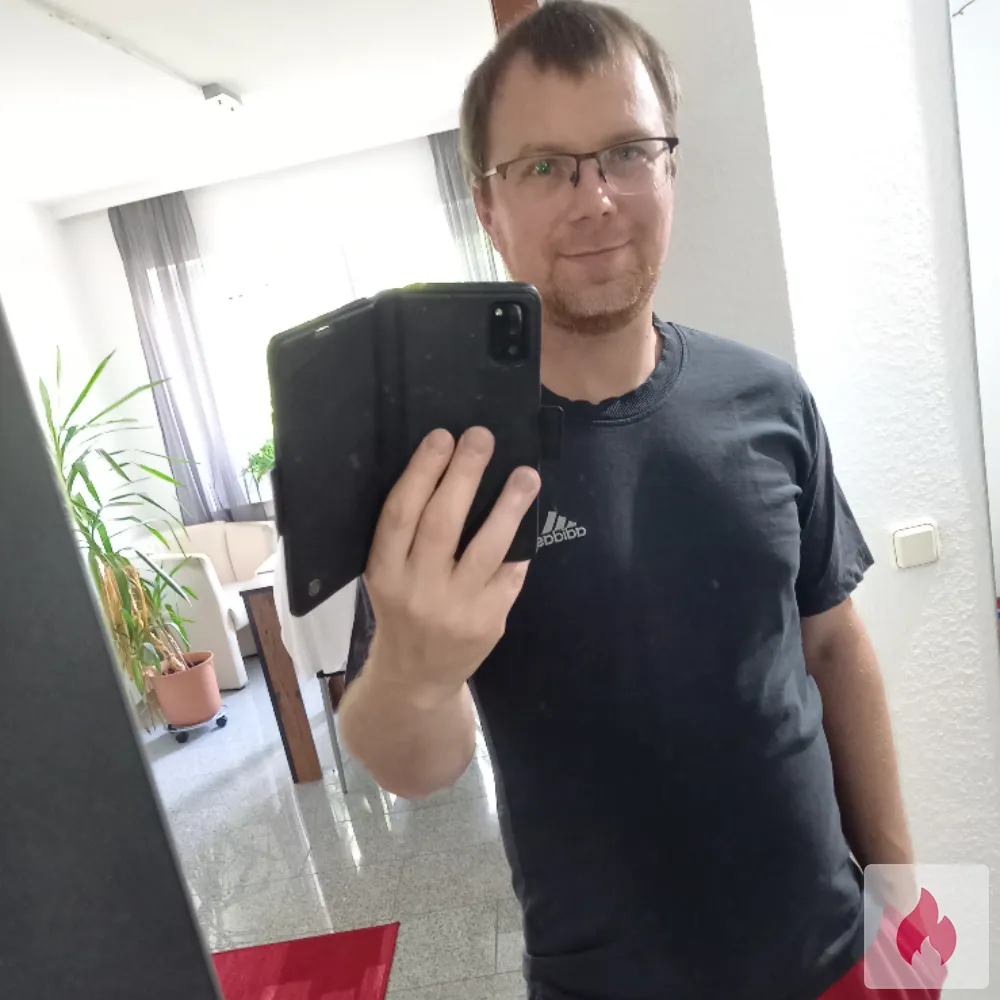 Nette Dame für gemeinsamen Spaß gesucht - Nordrhein-Westfalen / Dortmund - Kontaktanzeige