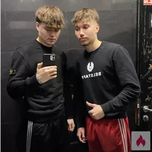 Zwei heiße Boys (20 & 22) – Zärtlich oder dominant? 