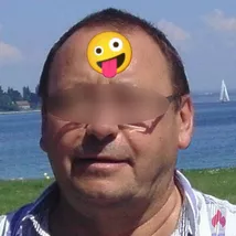 Fotzenfetischist sucht hemmungslose 3-Loch-Pissfotze.