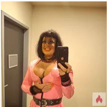 Reife Drag-Queen umsonst Treffen 