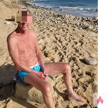Oldie, 68, sucht junge Freundin ab 18