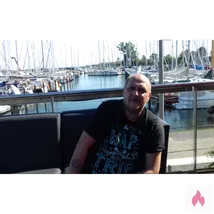 Alter perverser Hengst sucht junge devote Stute 18+