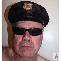 Hobby-Zuhälter sucht Frischfleisch!