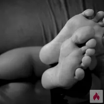 Mochtest du meine Fusse verwohnen ?????????