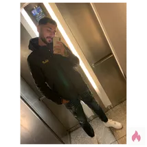 Genaro 25 aus Köln suche Sex Treffen 