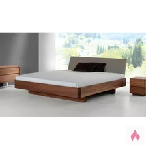 Biete Schlafplatz für junge (w)