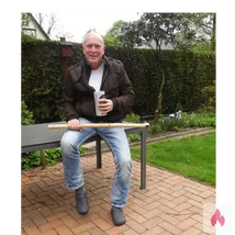 Zweisamkeit, Zärtlichkeit, Berührungen, Nähe, Küssen  .