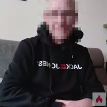 Lust auf diskreten Spaß mit einem gebundenen Nymphoman