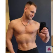 Attraktiv  für jeden Spaß  zu haben:)