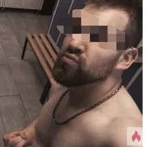 Gut bestückter Stecher sucht Curvy Damen