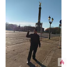 Diskretes Abenteuer mit gepflegtem Mann