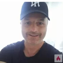 Devote Sie gesucht 21+